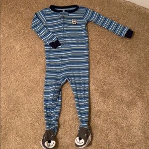 Carters 2t long sleeve footie pajamas